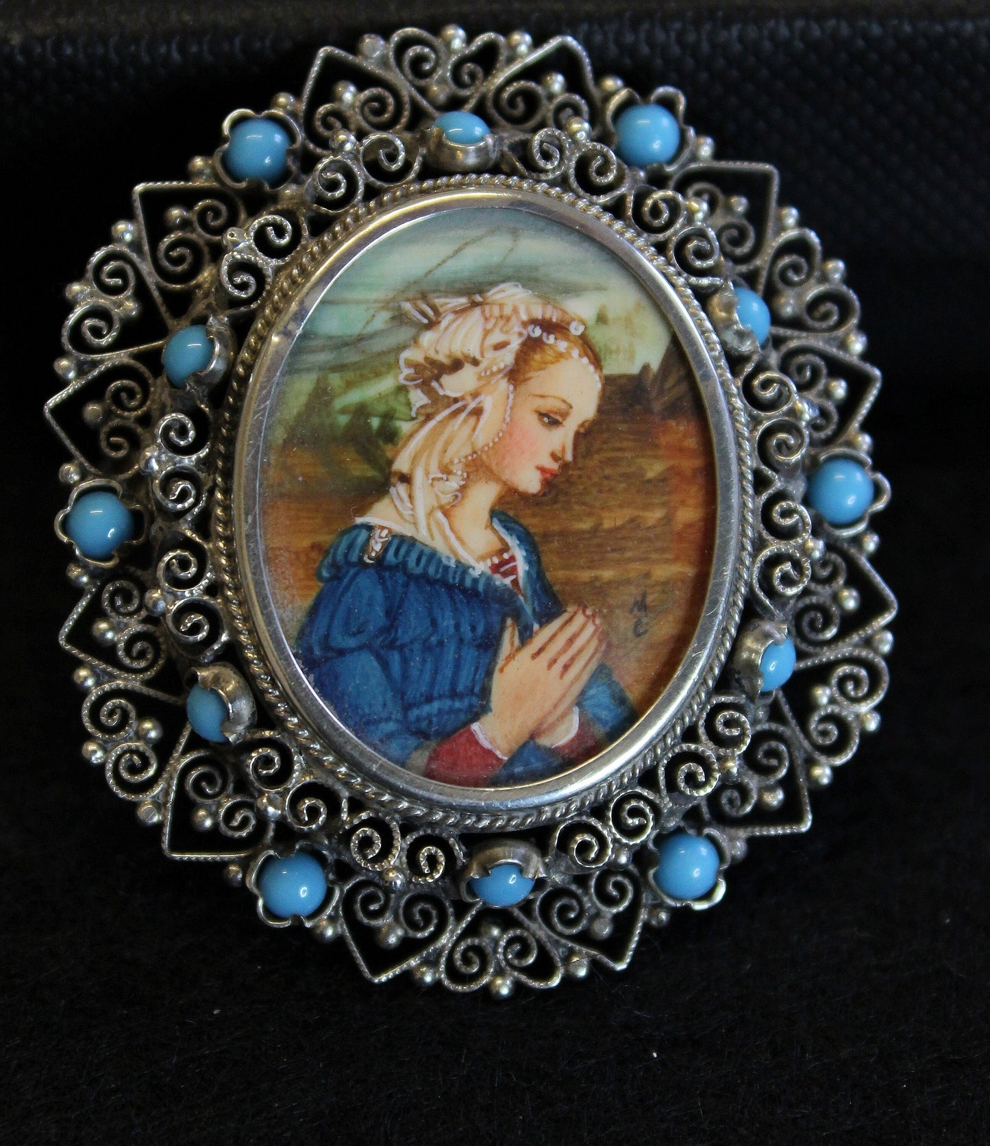 High Detail Miniature in 1950's Filigree w Turquoise Setting Dual Use Brooch & Pendant w Chain