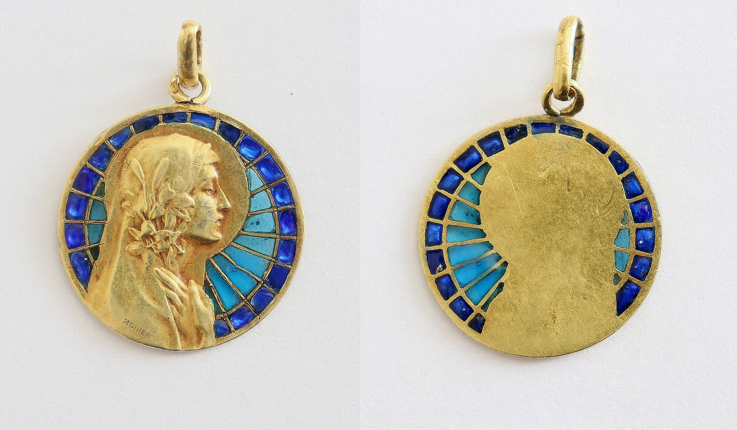 Art Deco Pendant 18 K Gold Plique-à-Jour Medal : Virgin Mary with lilies w Chain