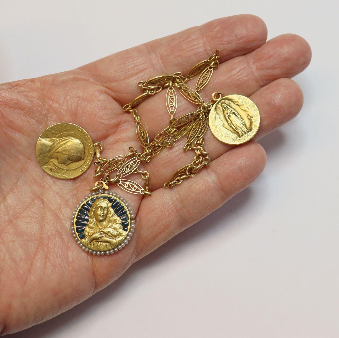 Plique à jour, all 18K. Gold Necklace Exceptional w 3 Medals, dd 1909 Unique and Pristine Antique Jewel