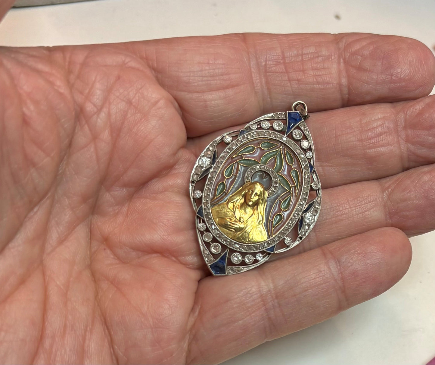 SPECIAL for J.C. Gold, Platinum, Diamonds and Sapphire Plique à jour Medal