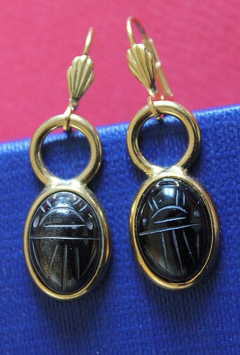 1950 Period Vintage ONYX Intaglio Scarab Gold Earrings UNUSUAL