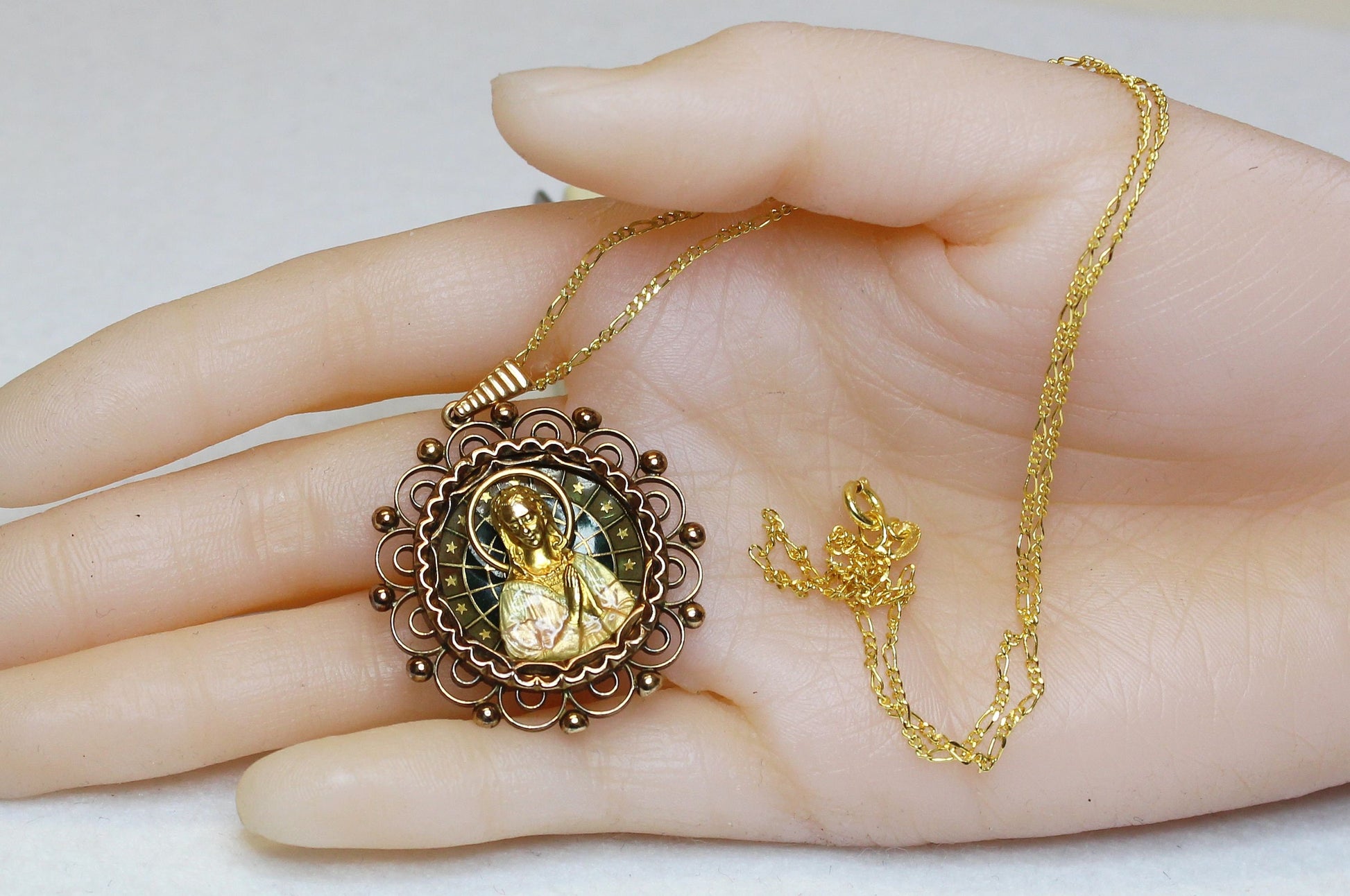 18 K Gold Plique-à-Jour Polychrome Enamel 1920's Virgin Medal w Chain XXR
