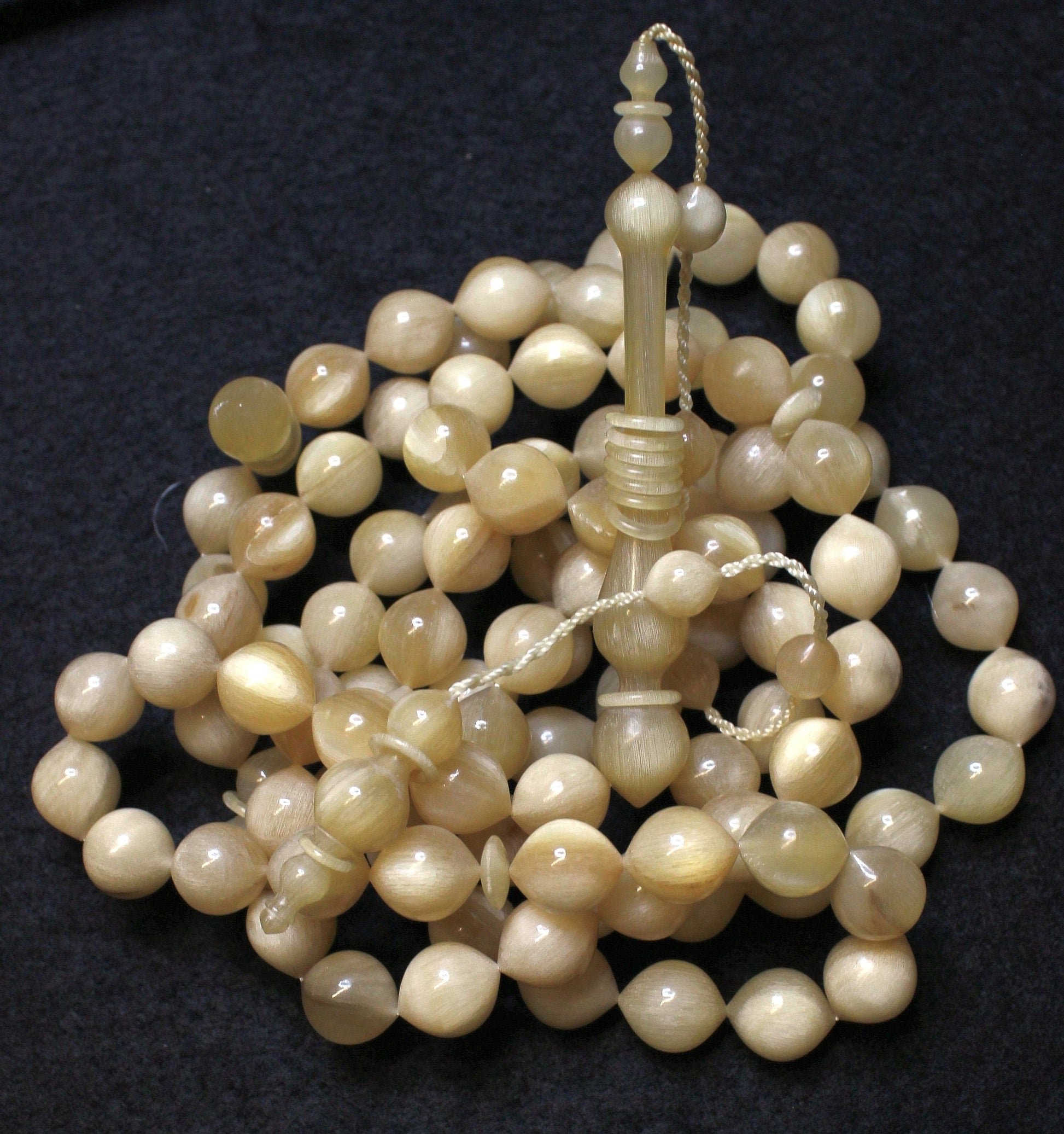 Islam Prayer Beads Tesbih Wild Goat Horn 99 Beads Gebetskette Exceptional Carving - High Rarity