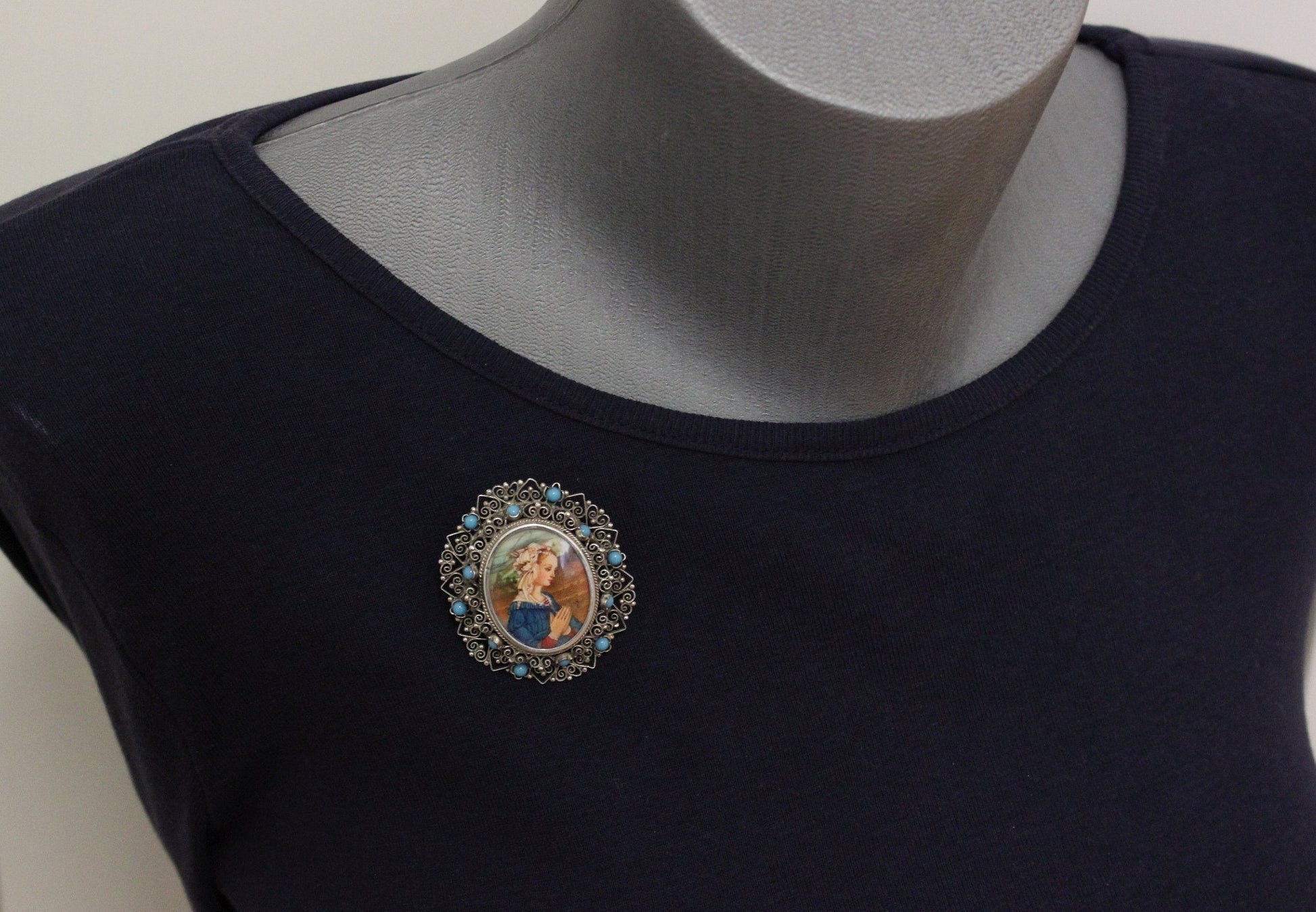 High Detail Miniature in 1950's Filigree w Turquoise Setting Dual Use Brooch & Pendant w Chain