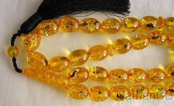 Prayer Beads Gebetskette Oval Amber Colored Resin With Insects in each Bead .